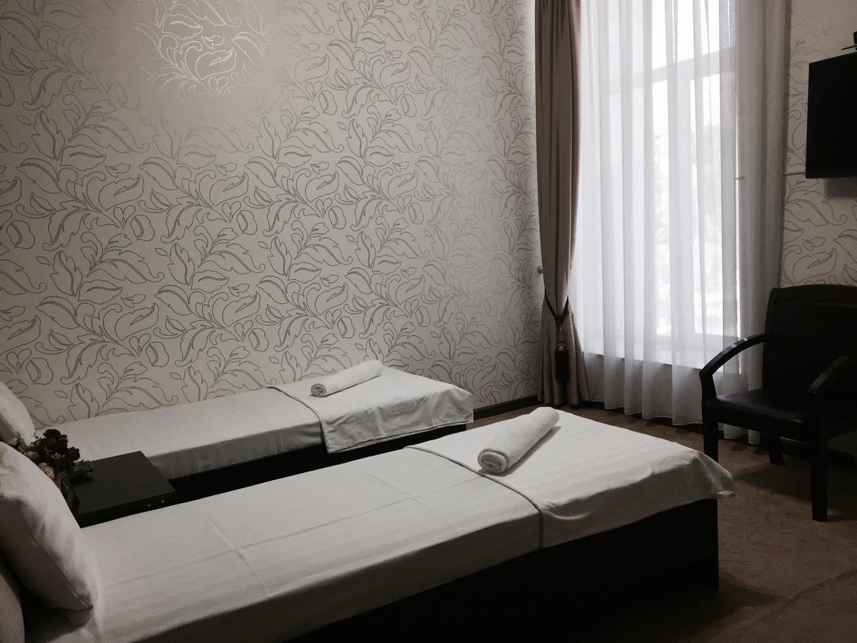 Hotel Avenue Бішкек Екстер'єр фото