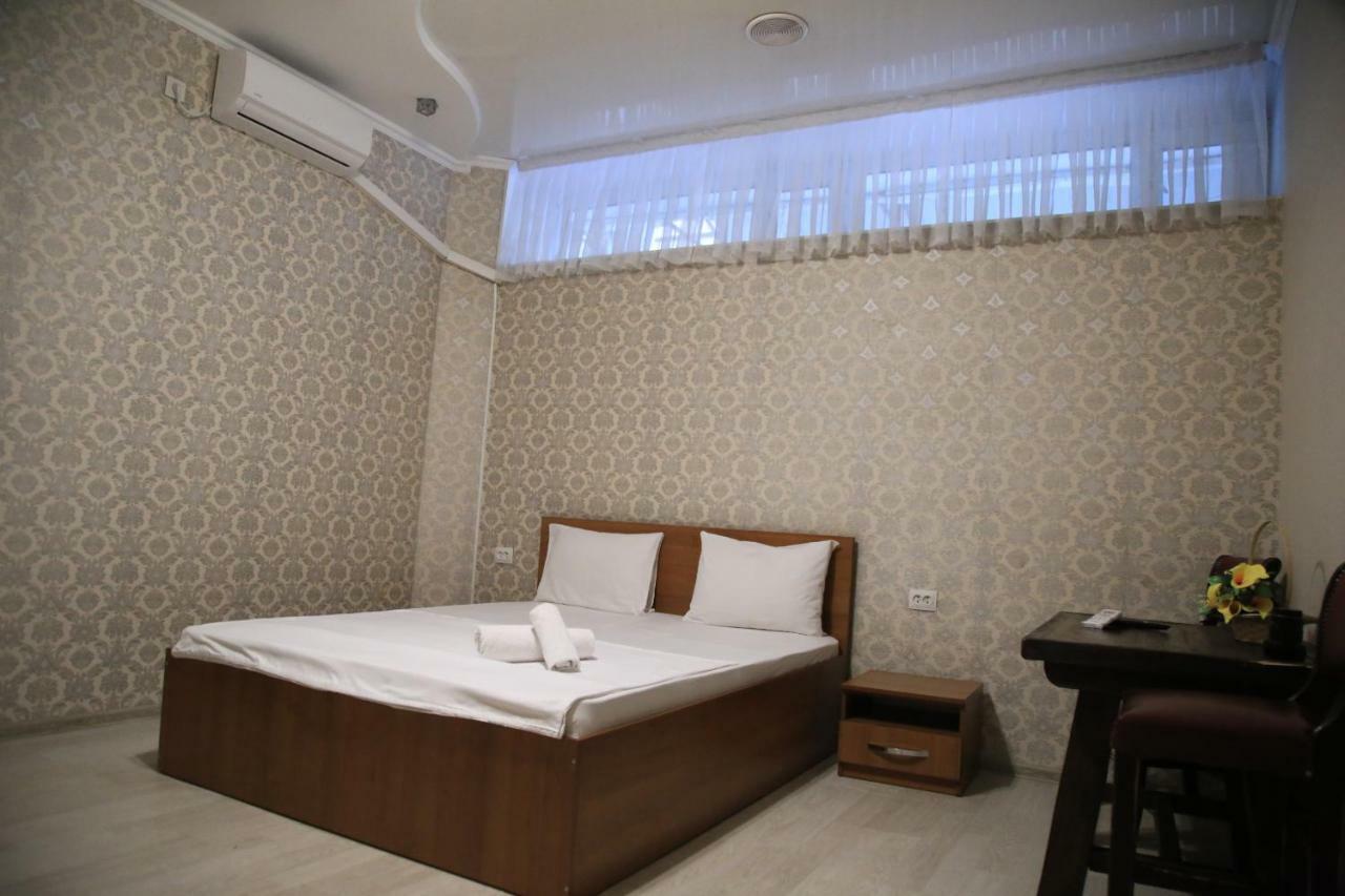 Hotel Avenue Бішкек Екстер'єр фото