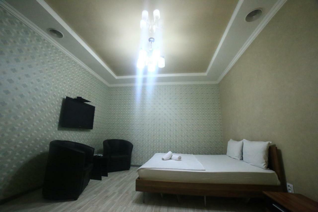 Hotel Avenue Бішкек Екстер'єр фото