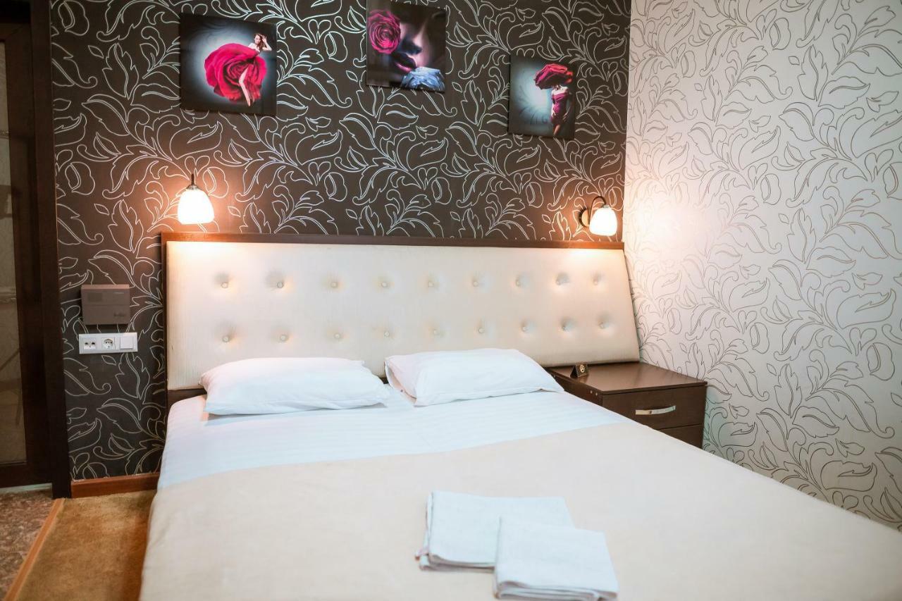 Hotel Avenue Бішкек Екстер'єр фото