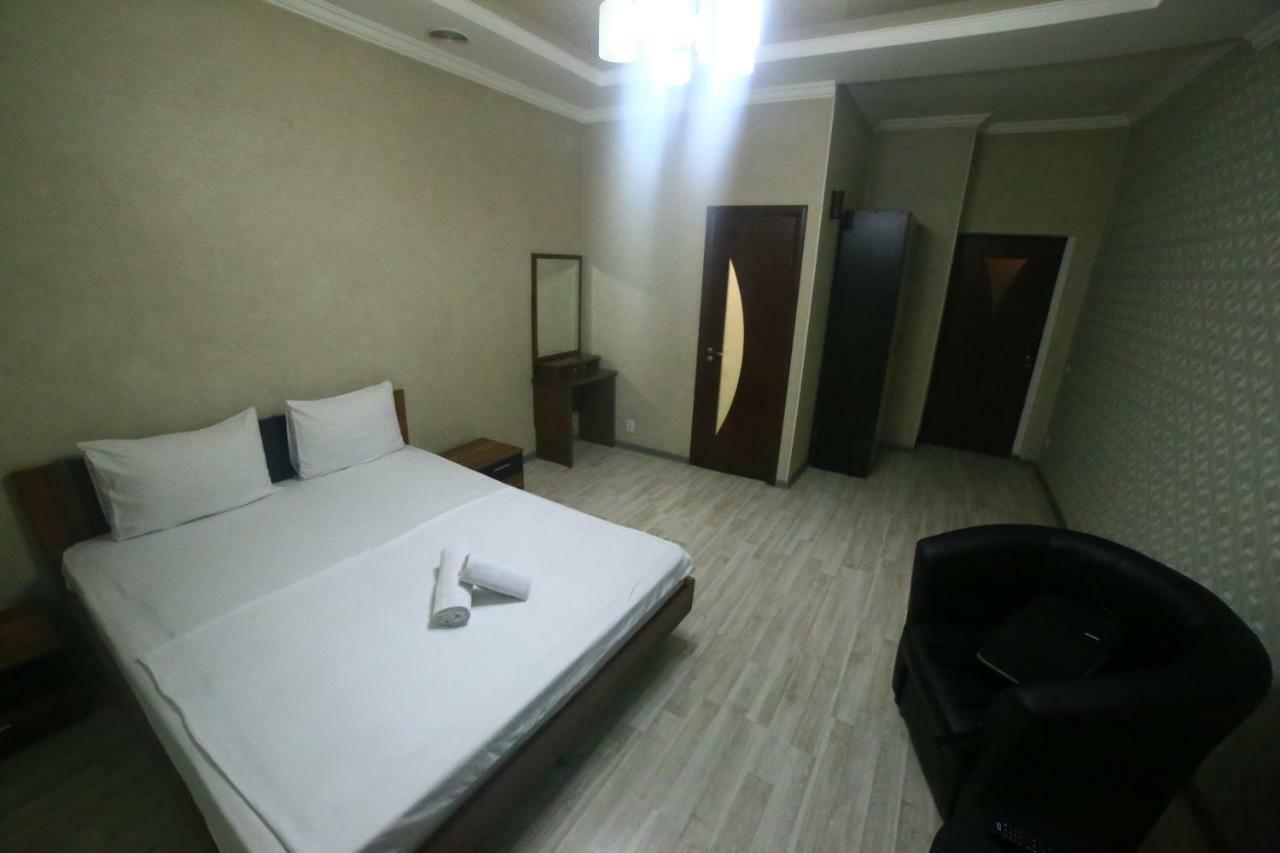 Hotel Avenue Бішкек Екстер'єр фото